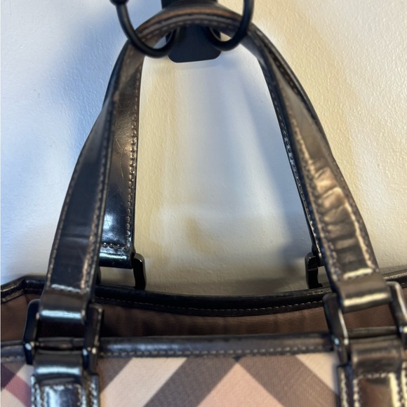 Burberry House NovaCheck Checked Tote Bag Handbag Enamel Patent Leather - Picture 12 of 14